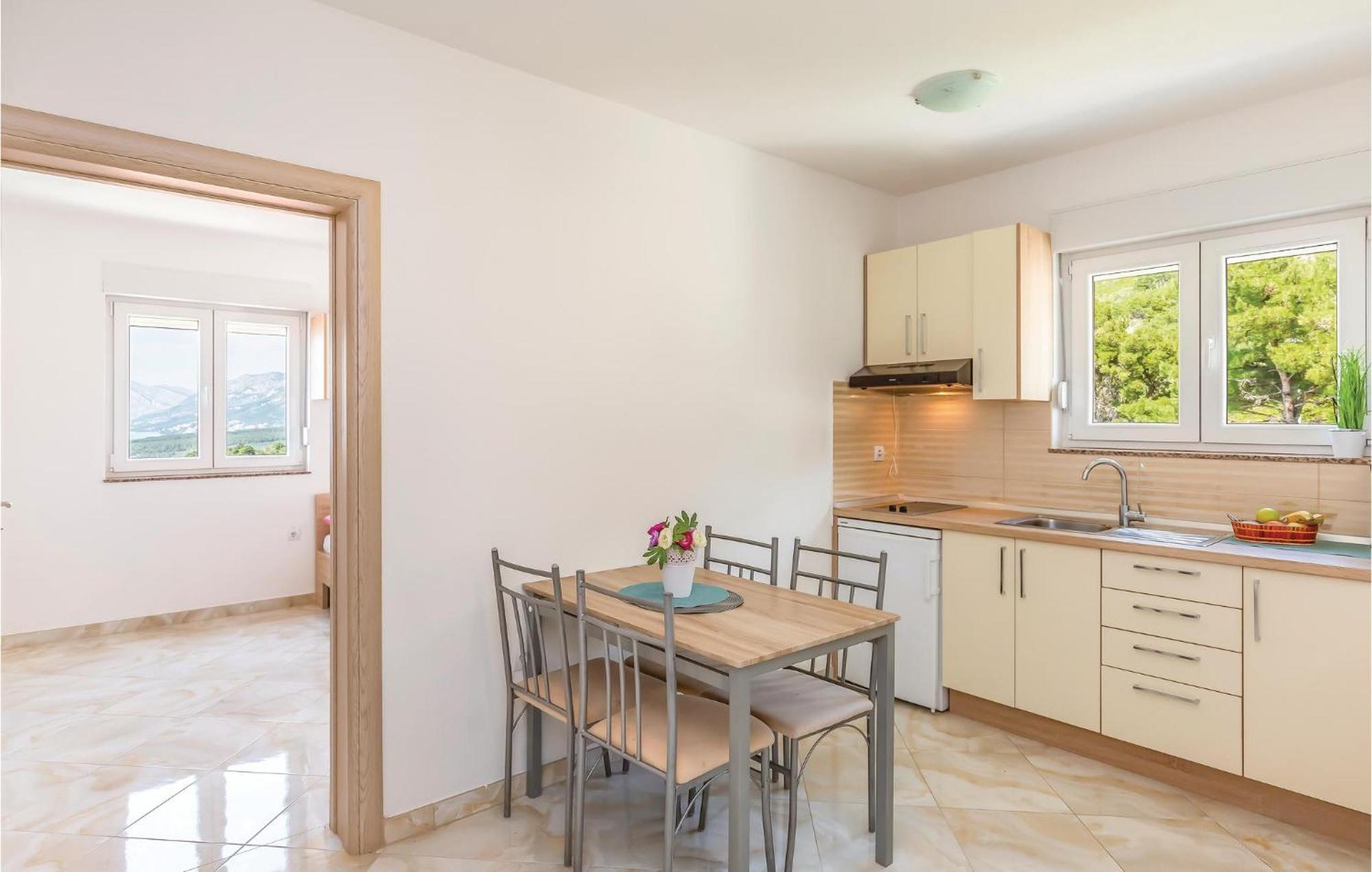 Awesome Apartment In Krvavica With Kitchen 외부 사진